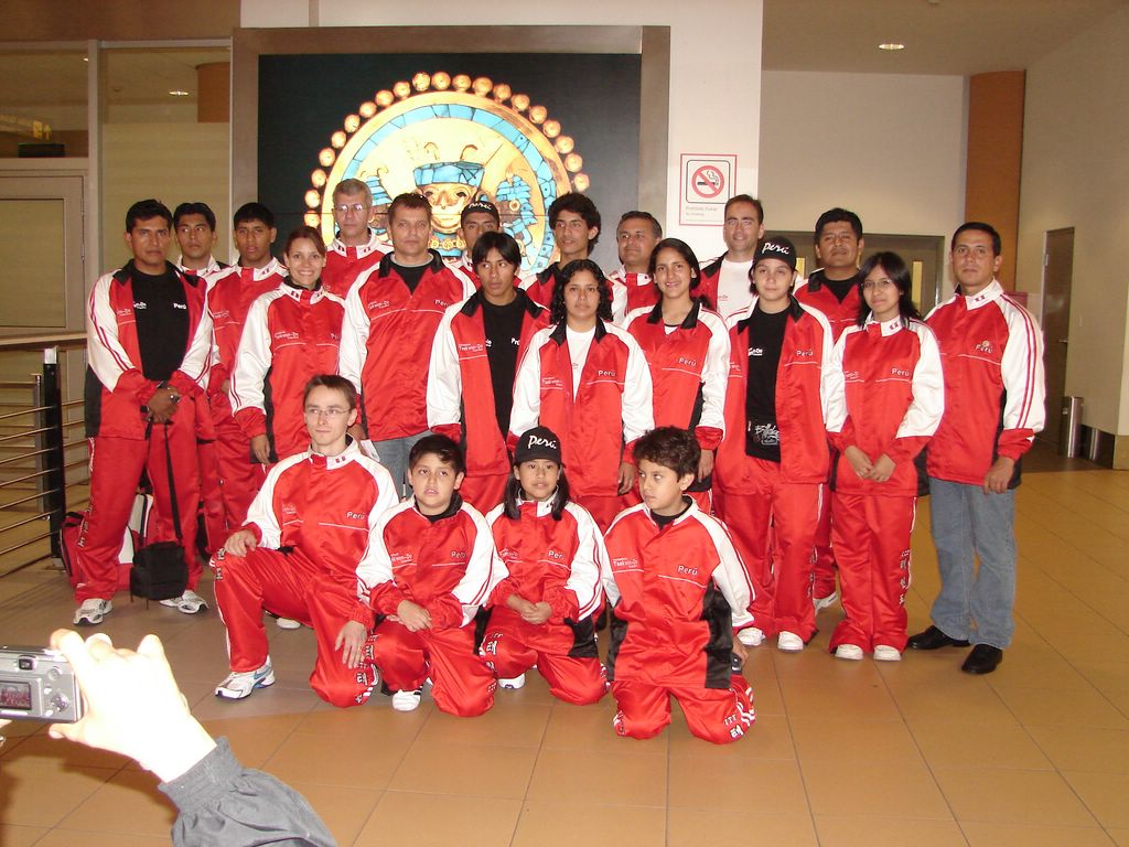 Todo el equipo en el Aeropuerto