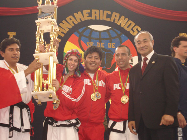 Premiación Panamericano 2007 con Grand Master Jong Soo Park